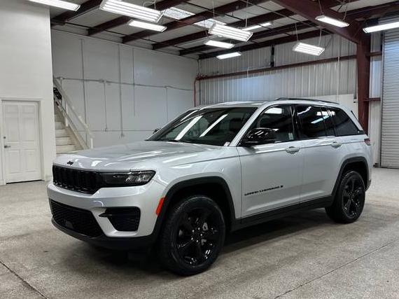 JEEP GRAND CHEROKEE 2022 1C4RJHAG6N8601906 image